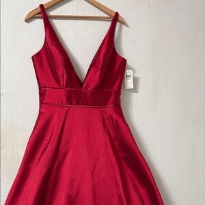 Elegant Mac Duggal New Red Sleeveless Dress Size 10